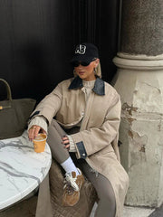 Lapel neck placket trench